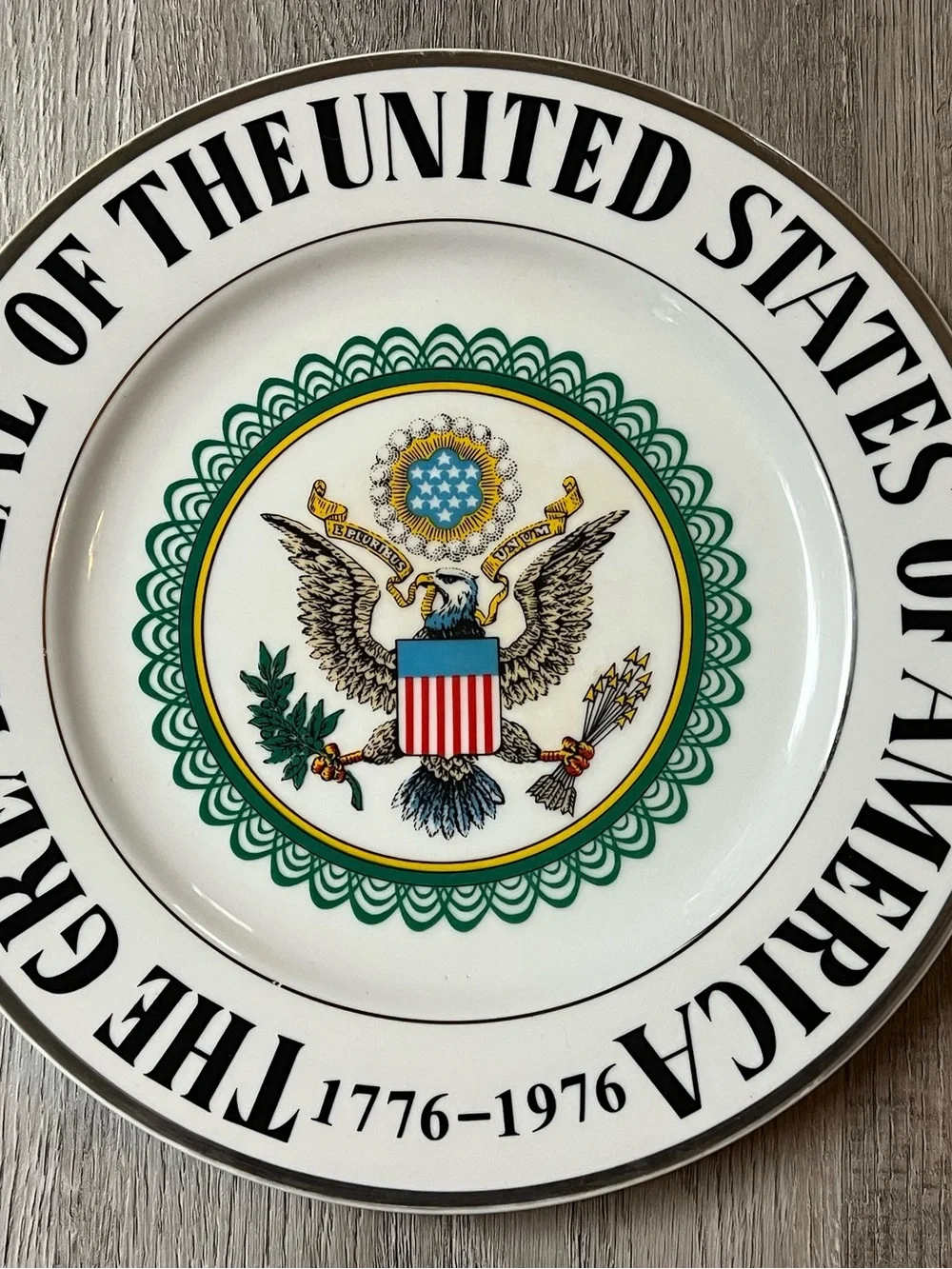 Antique 1976 Bicentennial Great Seal of the United States Decorative Plate